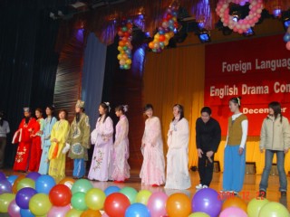 话剧梁山伯与祝英台剧...